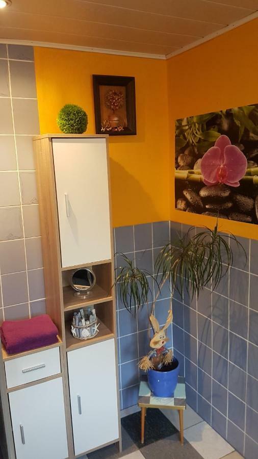 Ferienwohnung Aroba neu, auch für Monteure Fehrenbach Exterior foto